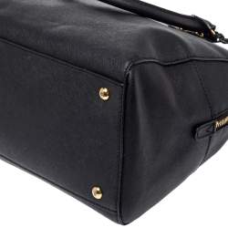 Pre Owned حقيبة مايكل مايكل كورس جلد أسود بسحاب