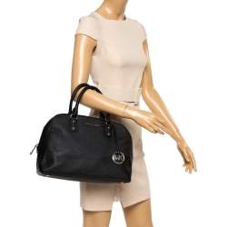 Pre Owned حقيبة مايكل مايكل كورس جلد أسود بسحاب