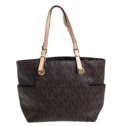 Pre Owned حقيبة مايكل مايكل كورس جيت سيت إيست ويست كانفاس بالشعار بنية