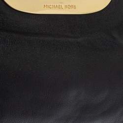 مملوكة مسبقًا MICHAEL Michael Kors Black Leather Berkley Clutch