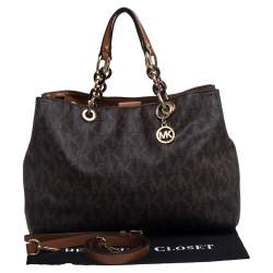 Pre Owned MICHAEL Michael Kors Brown Signature Coated Canvas Medium Cynthia Tote