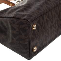 Pre Owned MICHAEL Michael Kors Brown Signature Coated Canvas Medium Cynthia Tote