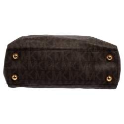 Pre Owned MICHAEL Michael Kors Brown Signature Coated Canvas Medium Cynthia Satchel