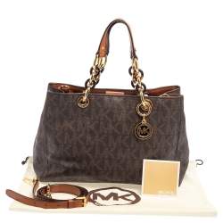 Pre Owned MICHAEL Michael Kors Brown Signature Coated Canvas Medium Cynthia Satchel
