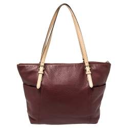 مملوكة مسبقًا حقيبة مايكل مايكل كورس جلد بيج/عنابي جيت سيت متوسطة بسحاب علوي