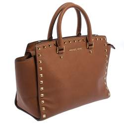 مملوكة مسبقًا MICHAEL Michael Kors Brown Studded Leather Selma Tote