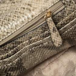 مملوكة مسبقًا Michael Kors Beige Snake Embossed Leather Chain Clutch