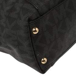 Pre Owned حقيبة يد مايكل مايكل كوررس جيت سيت كانفاس مقوى مطبوع نقشة ش عار الماركة أسود