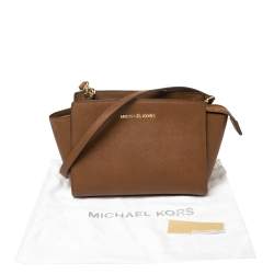 مملوكة مسبقًا MICHAEL Micheal Kors Brown Saffiano Leather Small Selma Crossbody Bag