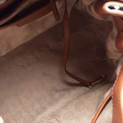 Pre Owned حقيبة يد مايكل مايكل كورس هاميلتون نورث ساوث جلد وكانفاس مقوى أبيض بالشعار كبيرة