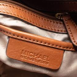 Pre Owned حقيبة يد مايكل مايكل كورس هاميلتون نورث ساوث جلد وكانفاس مقوى أبيض بالشعار كبيرة