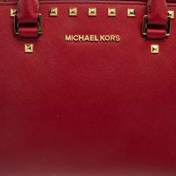 مملوكة مسبقًا حقيبة مايكل مايكل كورس "سيلما" جلد أحمر مرصعة متوسطة