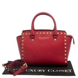 مملوكة مسبقًا حقيبة مايكل مايكل كورس "سيلما" جلد أحمر مرصعة متوسطة