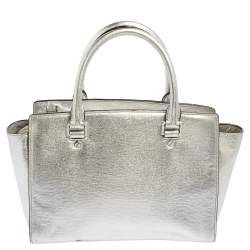 Pre Owned MICHAEL Michael Kors Metallic Silver Leather Medium Selma Satchel