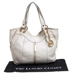 مملوكة مسبقًا  Michael Kors White Leather Moxley Satchel