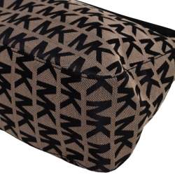 Pre Owned MICHAEL Michael Kors Beige/Black Signature Canvas and Leather Baguette