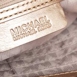 Pre Owned حقيبة كلتش مايكل مايكل كورس بيركلي جلد ذهبي ميتاليك