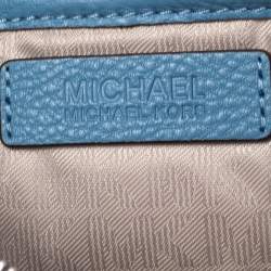 مملوكة مسبقًا حقيبة كلتش مايكل مايكل كورس جيت سيت ترافيل جلد زرقاء  