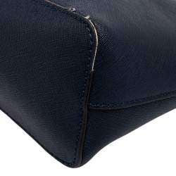 مملوكة مسبقًا MICHAEL Michael Kors Navy Blue Leather Cindy Dome Crossbody Bag