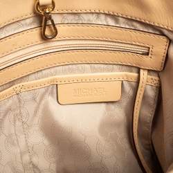 مملوكة مسبقًا MICHAEL Michael Kors White Signature Coated Canvas And Leather Large Jet Set Tote