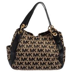 مملوكة مسبقًا MICHAEL Michael Kors Signature Canvas and Leather Ludlow Shoulder Bag