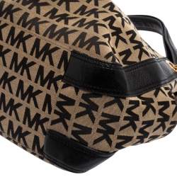 مملوكة مسبقًا MICHAEL Michael Kors Signature Canvas and Leather Ludlow Shoulder Bag