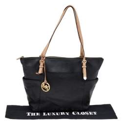 Pre Owned حقيبة يد مايكل مايكل كورس جت ست سحاب علوي جلد بيج/ أسود