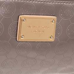 Pre Owned حقيبة باغيت مايكل مايكل كورس جلد لامع فضي بالشعار