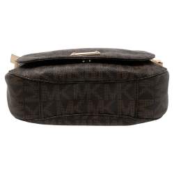 Pre Owned MICHAEL Michael Kors Brown Signature Coated Canvas Shoulder Bag