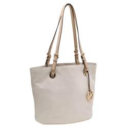 Pre Owned حقيبة يد توتس مايكل مايكل كورس جيت سيت جلد كريمي متوسطة