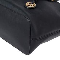 Pre Owned حقيبة يد توتس مايكل كورس جيت سيت ترافيل كبيرة جلد سافيانو بنفسجي