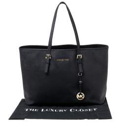 Pre Owned حقيبة يد توتس مايكل كورس جيت سيت ترافيل كبيرة جلد سافيانو بنفسجي