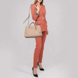 Pre Owned MICHAEL Michael Kors Dusty Pink Saffiano Leather Medium Cynthia Tote