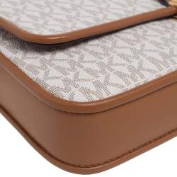 Pre Owned حقيبة كتف مايكل كورس برادشو جلد وكانفاس بني/أبيض بالشعار متحولة