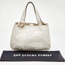 مملوكة مسبقًا MICHAEL Michael Kors White Leather Fulton East West Tote