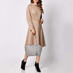 Pre Owned حقيبة يد توتس مايكل مايكل كورس جيت سيت ترافيل جلد رصاصي بسلسلة