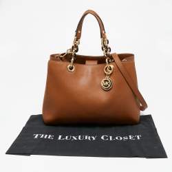 Pre Owned حقيبة يد توتس مايكل مايكل كورس سينثيا جلد سافيانو بني متوسطة