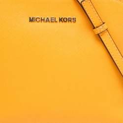 مملوكة مسبقًا MICHAEL Michael Kors Yellow Leather Cindy Dome Crossbody Bag