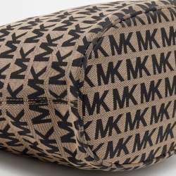 Pre Owned حقيبة يد توتس مايكل مايكل كورس جيت سيت جلد وكانفاس بيج/أسود بالشعار