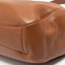 مملوكة مسبقًا حقيبة هوبو مايكل مايكل كورس فولتون جلد بني فاتح