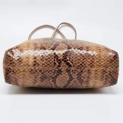 مملوكة مسبقًا حقيبة يد توتس مايكل مايكل كورس نورث ساوث سويدي نقشة الثعبان بيج/بني