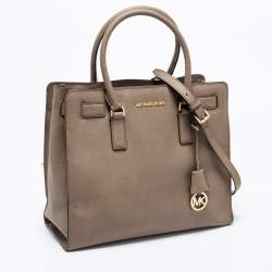 Pre Owned MICHAEL Michael Kors Beige Saffiano Leather Dillon Tote