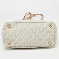 مملوكة مسبقًا MICHAEL Michael Kors White Signature Coated Canvas and Leather Jet Set East West Tote