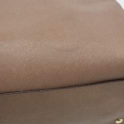 مملوكة مسبقًا Michael Kors Dark Beige Saffiano Leather Large Cindy Dome Satchel