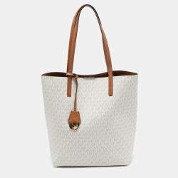 مملوكة مسبقًا MICHAEL Michael Kors White/Tan Signature Coated Canvas and Leather Hayley Tote