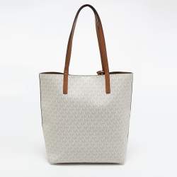 مملوكة مسبقًا MICHAEL Michael Kors White/Tan Signature Coated Canvas and Leather Hayley Tote