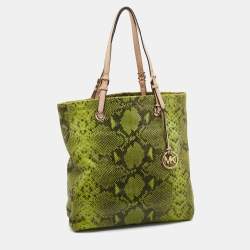 مملوكة مسبقًا MICHAEL Michael Kors Green/Beige Python Embossed Leather North South Tote