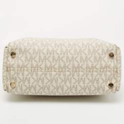 مملوكة مسبقًا MICHAEL Michael Kors White Coated Canvas and Leather Hamilton Satchel