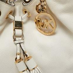 Pre Owned MICHAEL Michael Kors Off White Leather Large Camden Drawstring Shoulder Bag