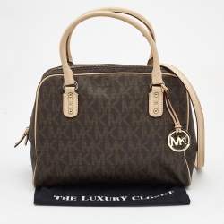 مملوكة مسبقًا MICHAEL Michael Kors Brown Coated Canvas Large MK Signature Satchel